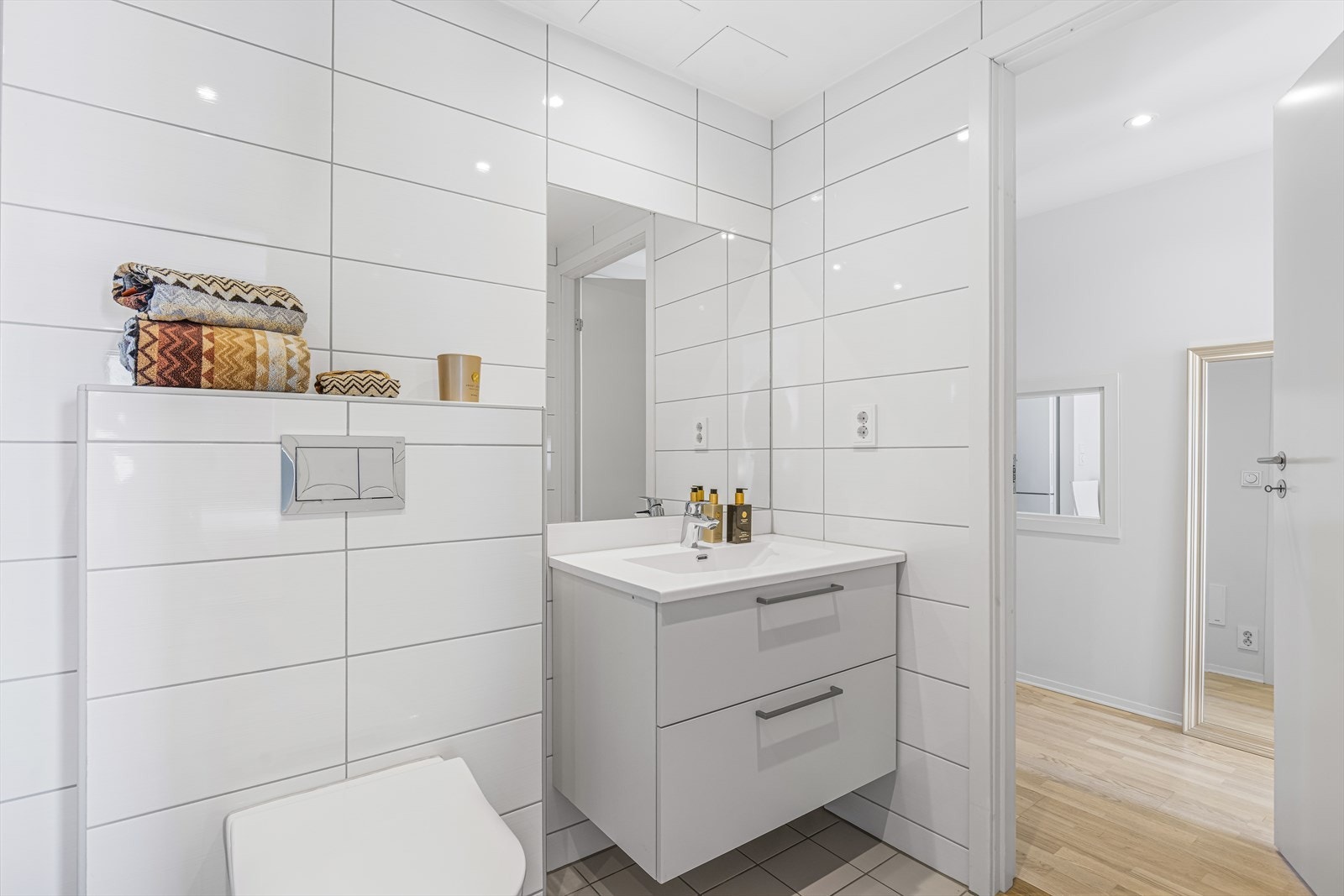 Vannbåren gulvvarme som gir en behagelig komfort. Galleribilde