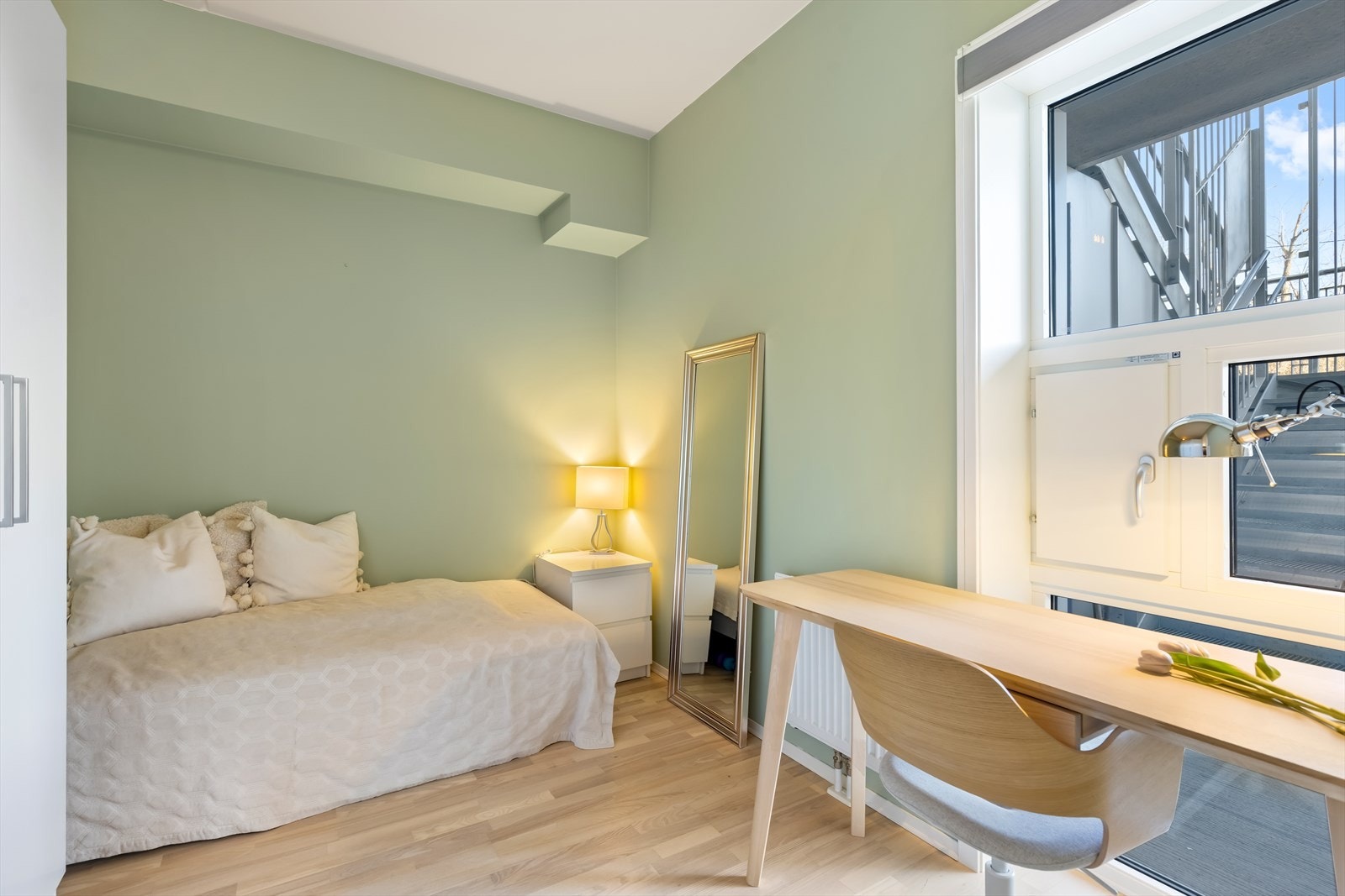 Soverommet byr på en lun og behagelig romfølelse i lyse omgivelser. Galleribilde