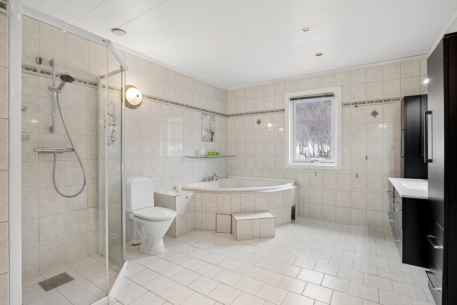 Badet Galleribilde