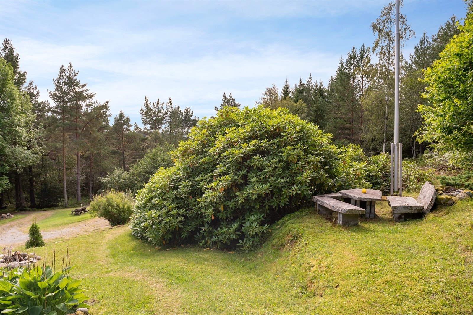 Pent opparbeidet uteområde på eiendommen Galleribilde