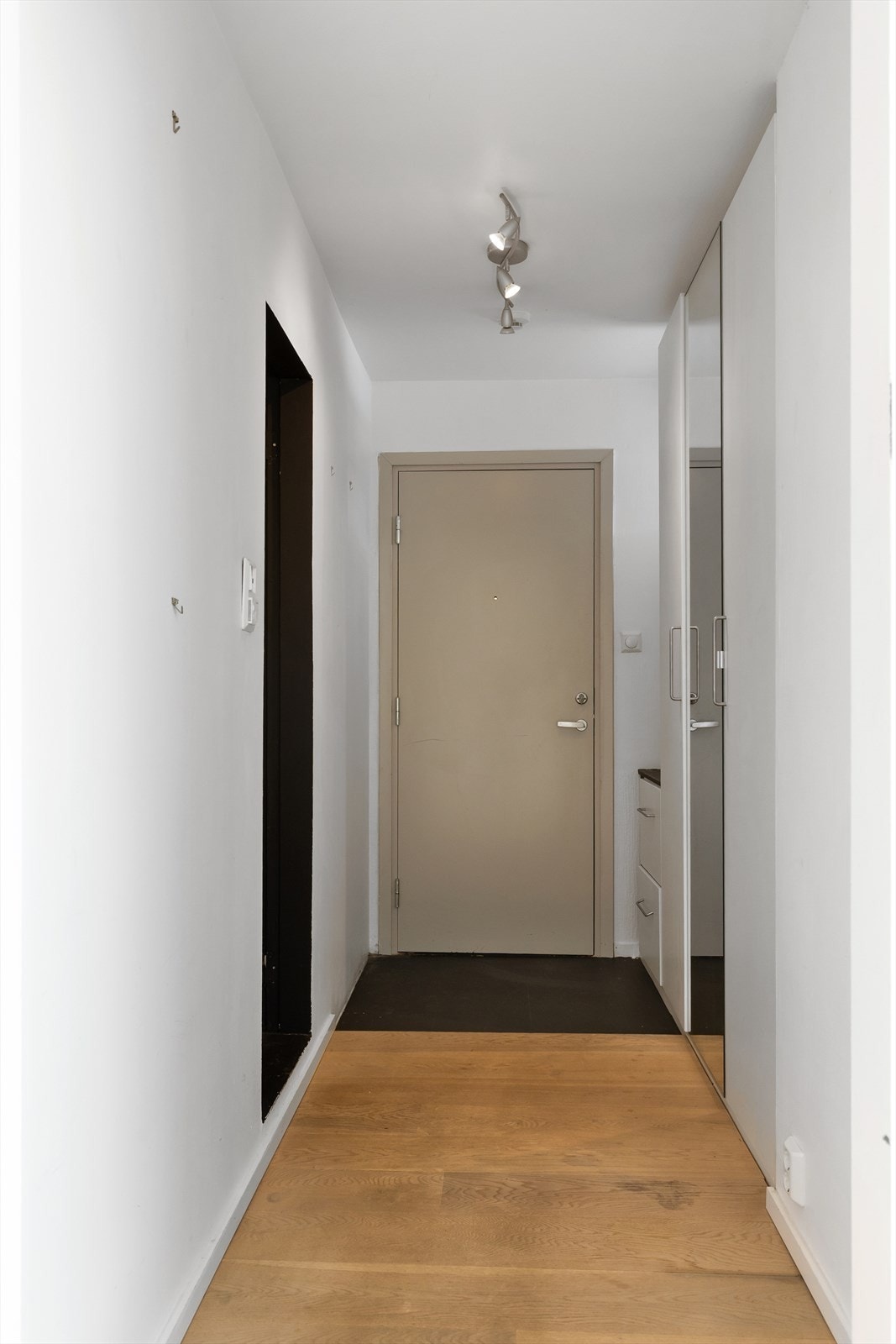 Gang/entré Galleribilde