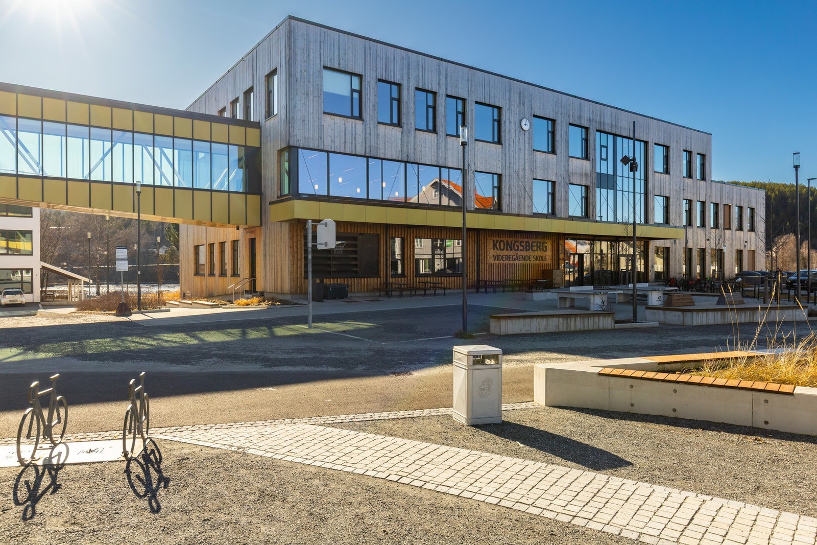 Flere skoler og barnehager i område. Galleribilde