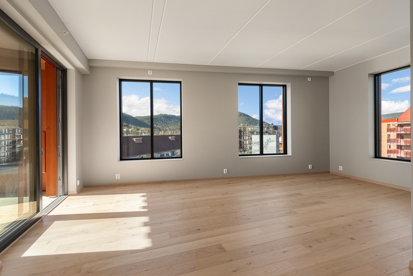 Utsikt fra stuen. Galleribilde