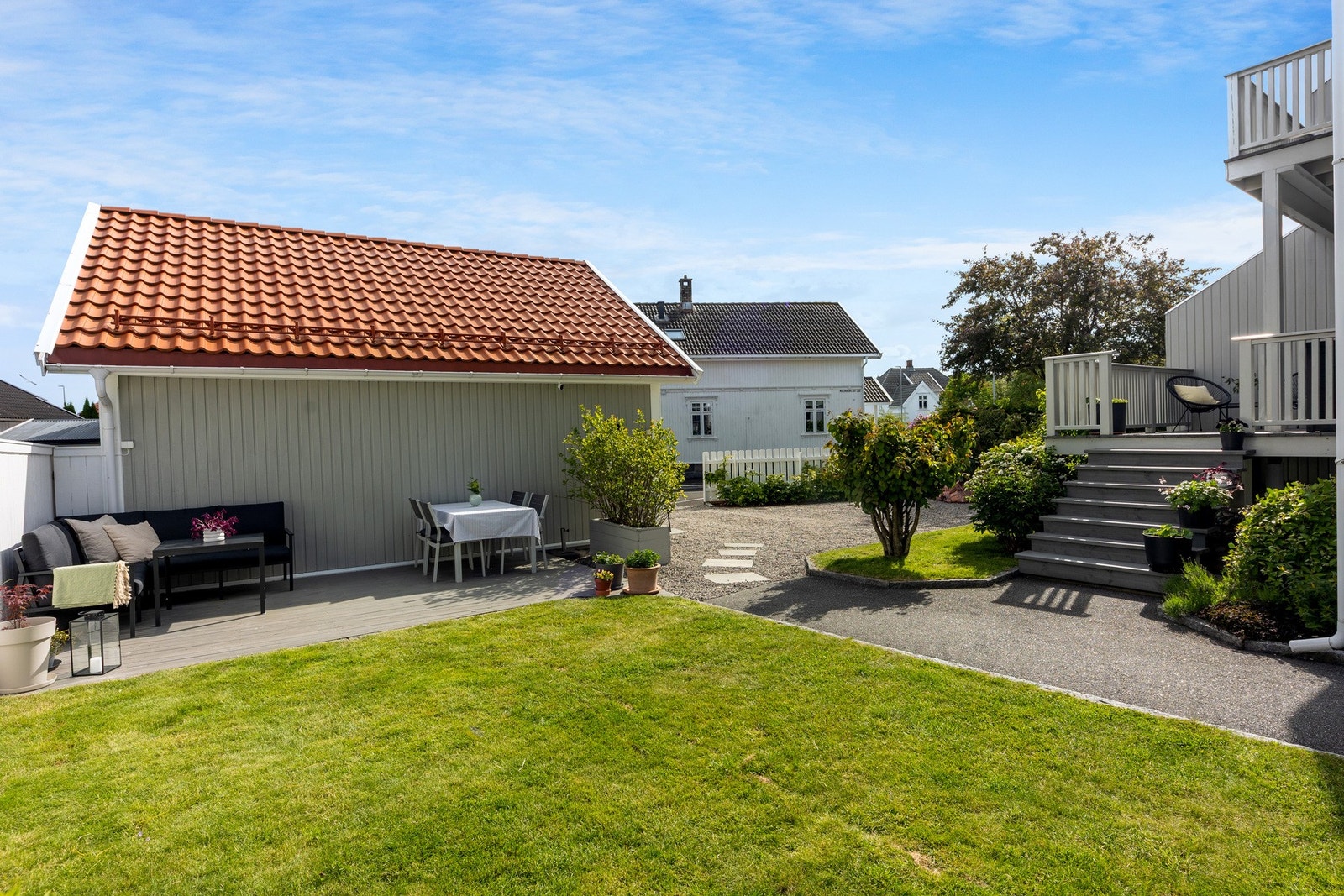Fin uteplass på bakkenivå Galleribilde