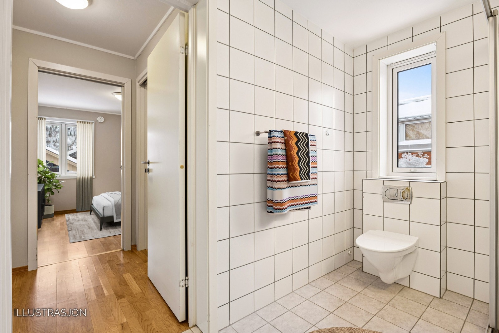 Badet er praktisk plassert like ved soverommet. Galleribilde
