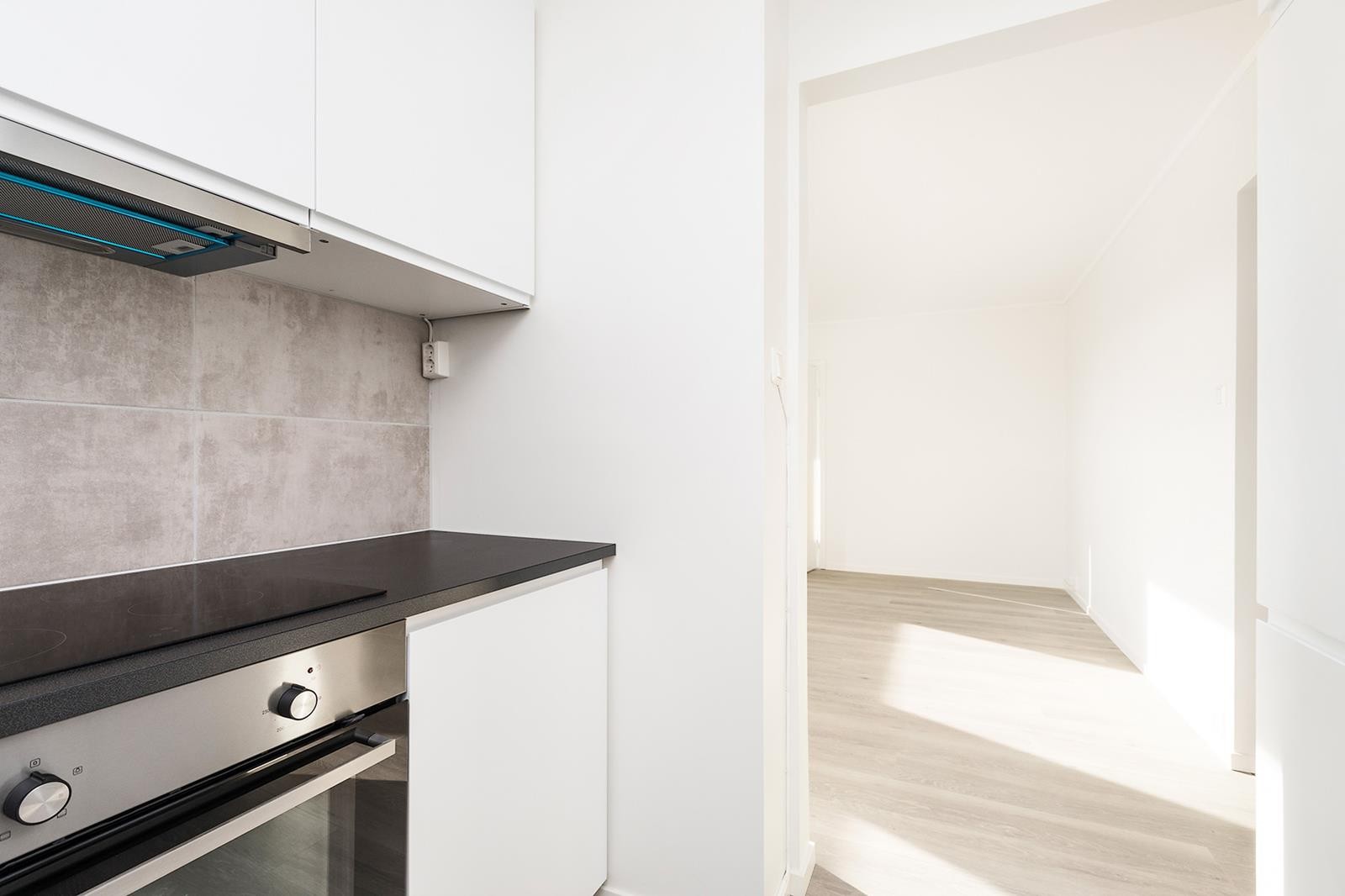 Godt med skap- og benkeplass Galleribilde