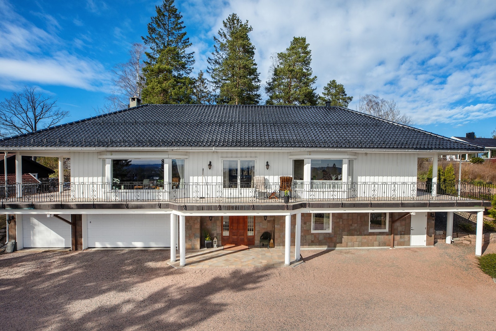 Fasade mot syd Galleribilde