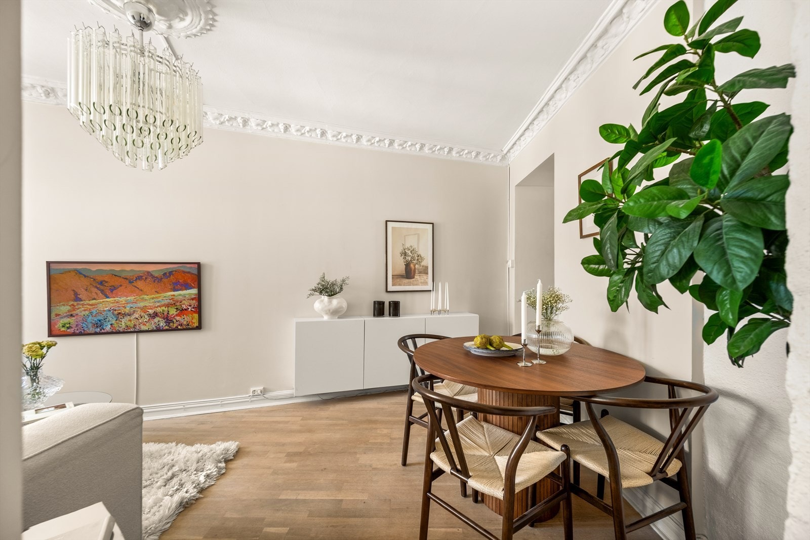 Åpen kjøkken- og stueløsning. Galleribilde