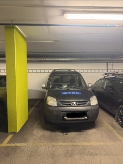 Det medfølger egen parkeringslass med heisadkomst fra leiligheten. Galleribilde