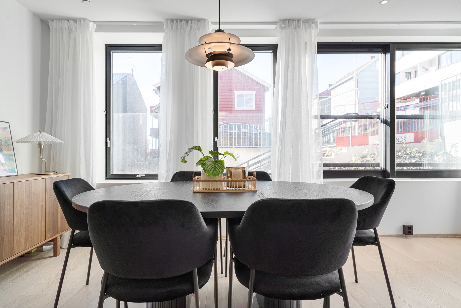 Samle familien her - En spisestue som kombinerer komfort og stil