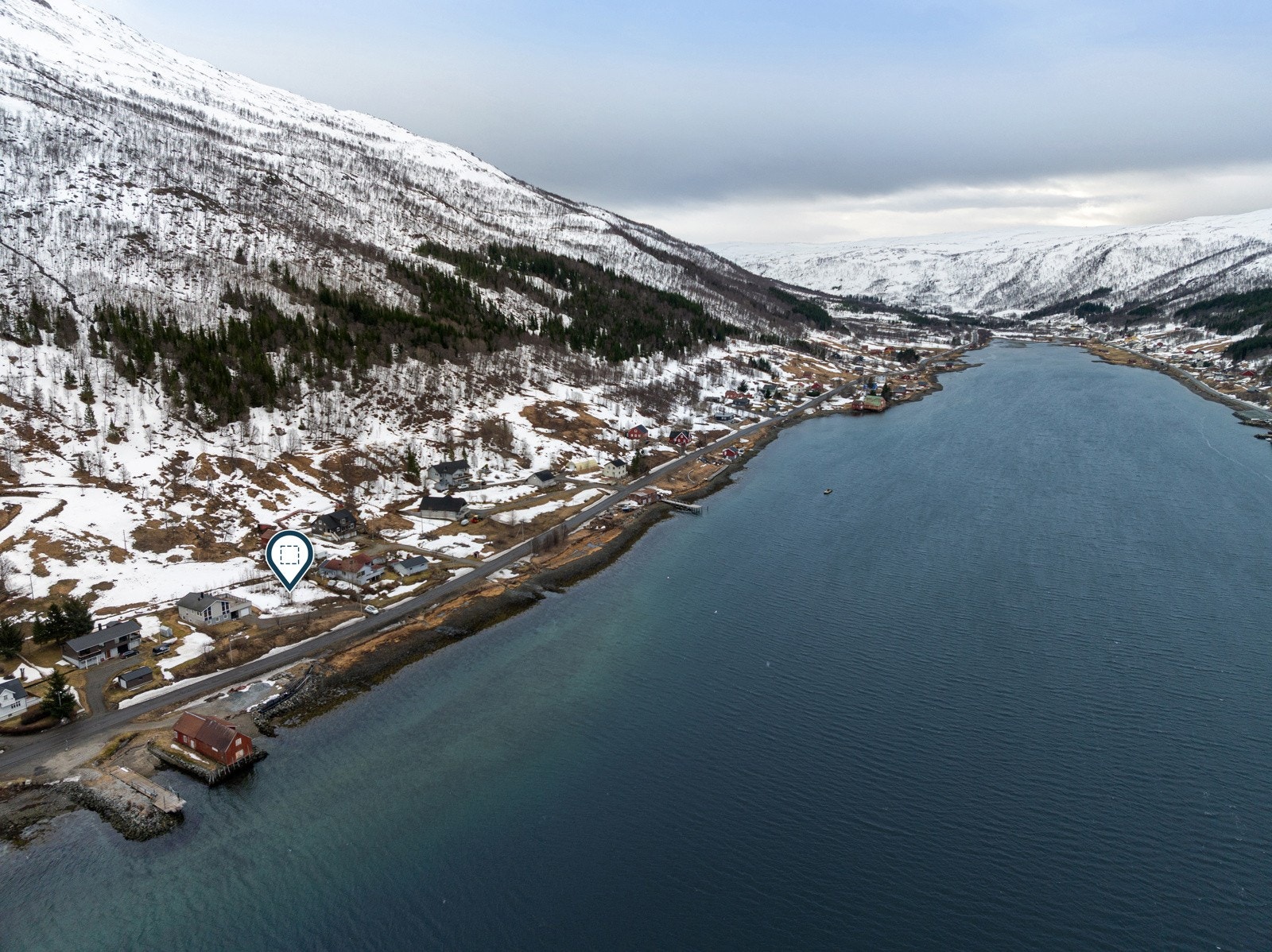 Klargjort for vann, avløp og septik.