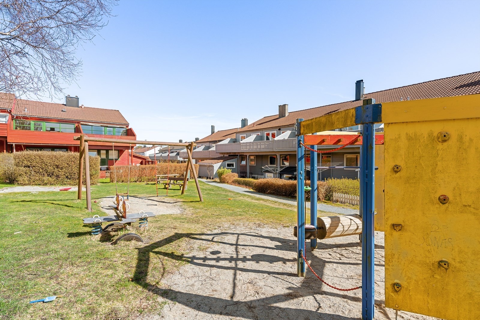 Uteområde. Galleribilde