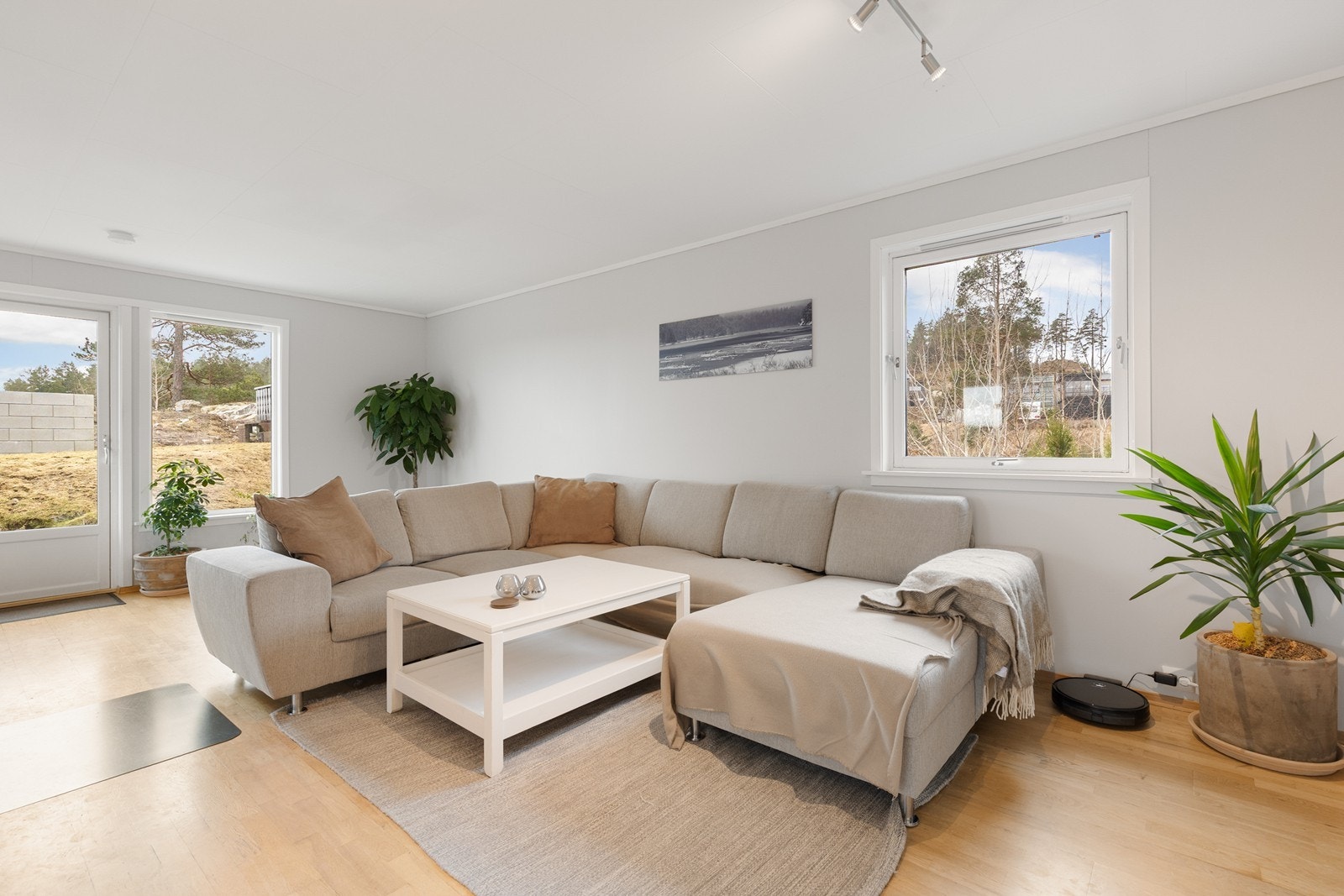 Utgang til terrassen fra stua Galleribilde