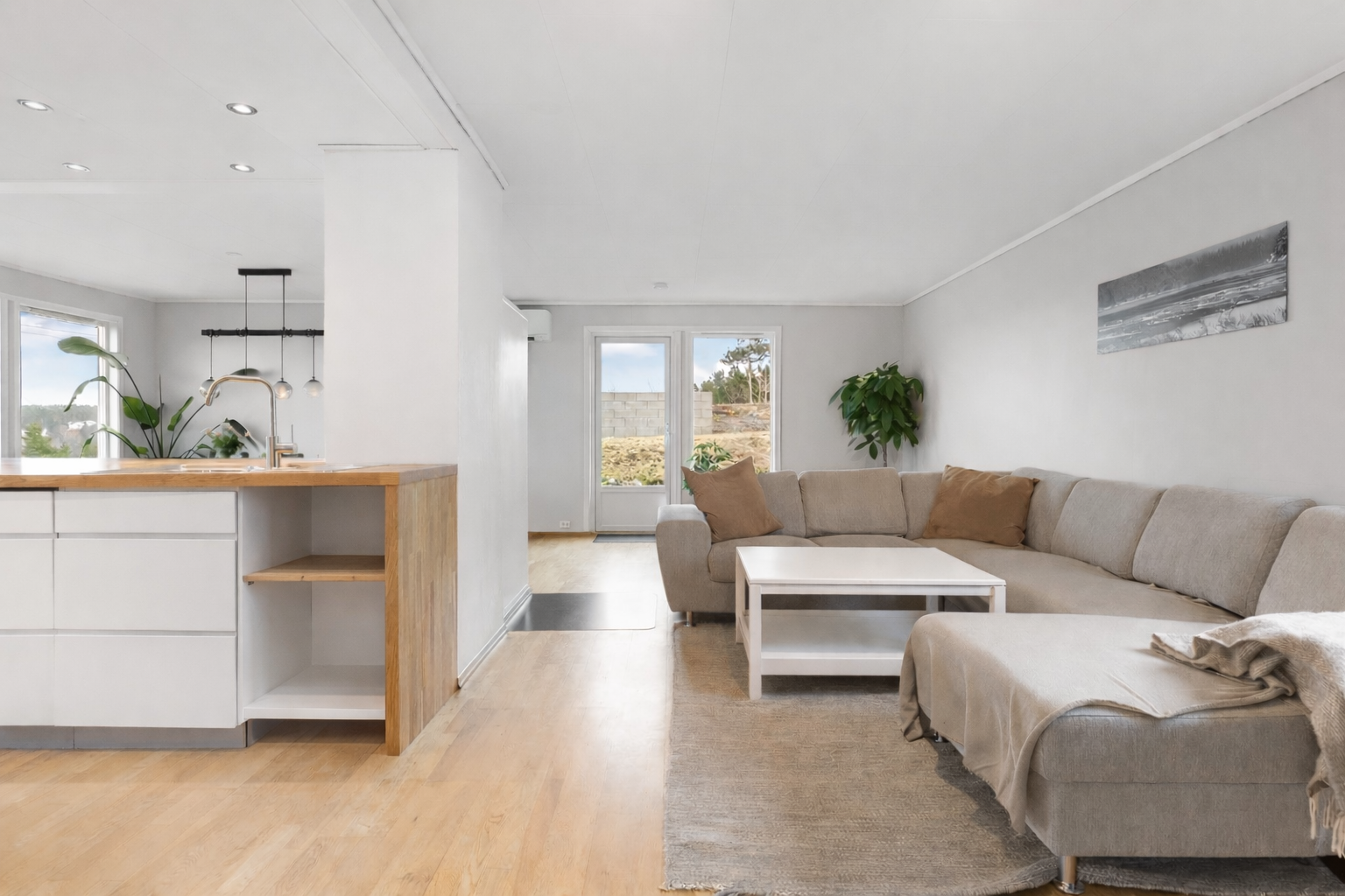 Fin plass til god sofa Galleribilde