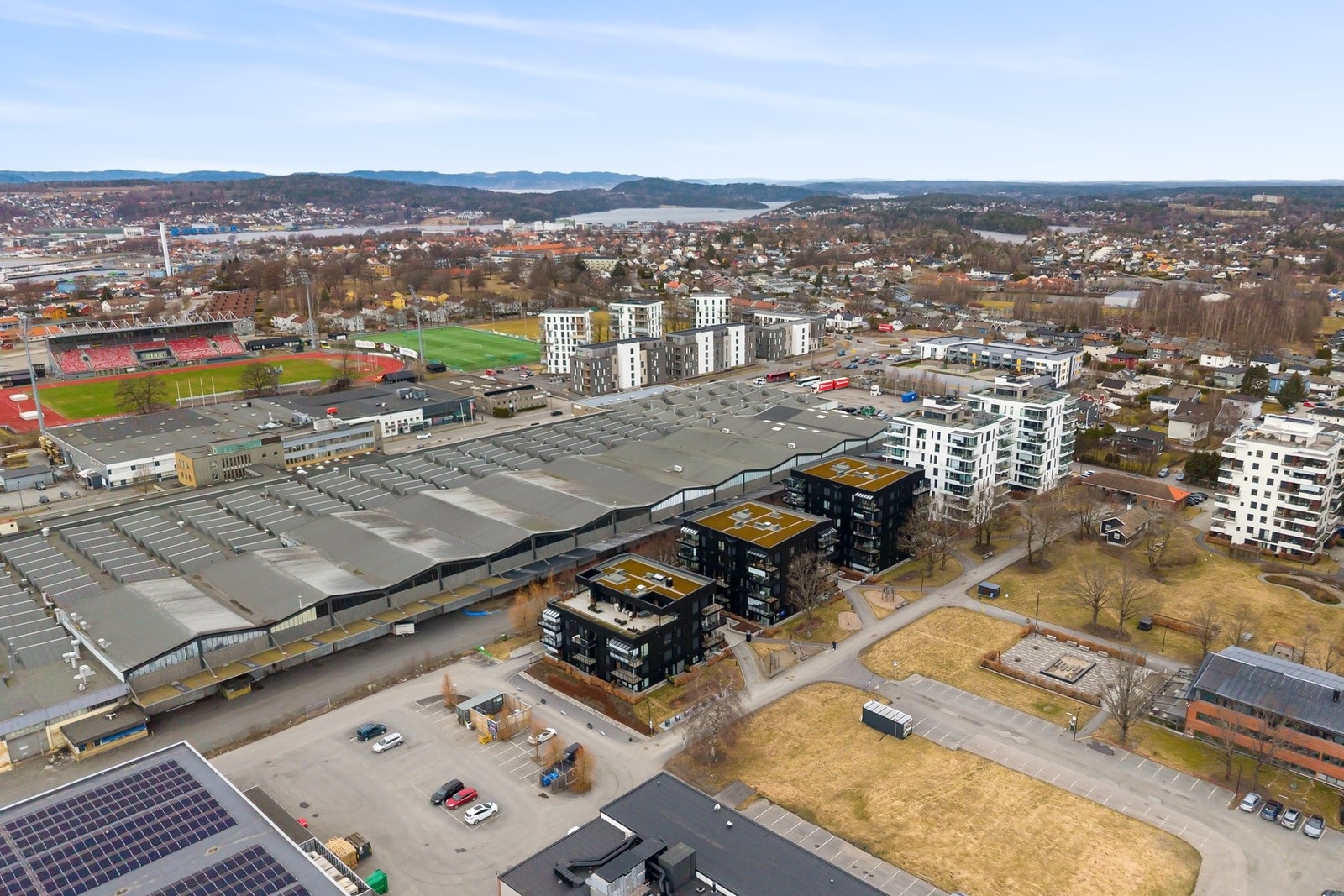 Med heis i bygget får du en enkel adkomst til leiligheten Galleribilde