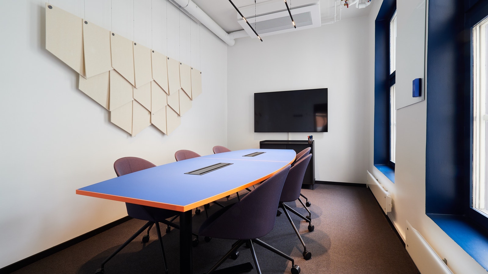 Det er tre møterom i kontorfellesskapet Galleribilde