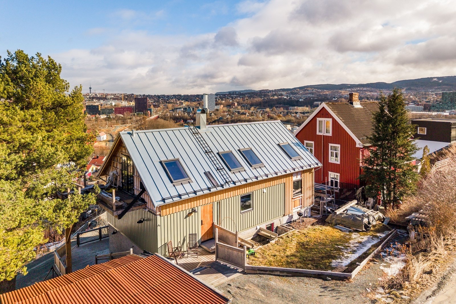 Boligen er til opplysning under renovering, og det må påregnes ytterligere arbeider for ferdigstillelse. Galleribilde