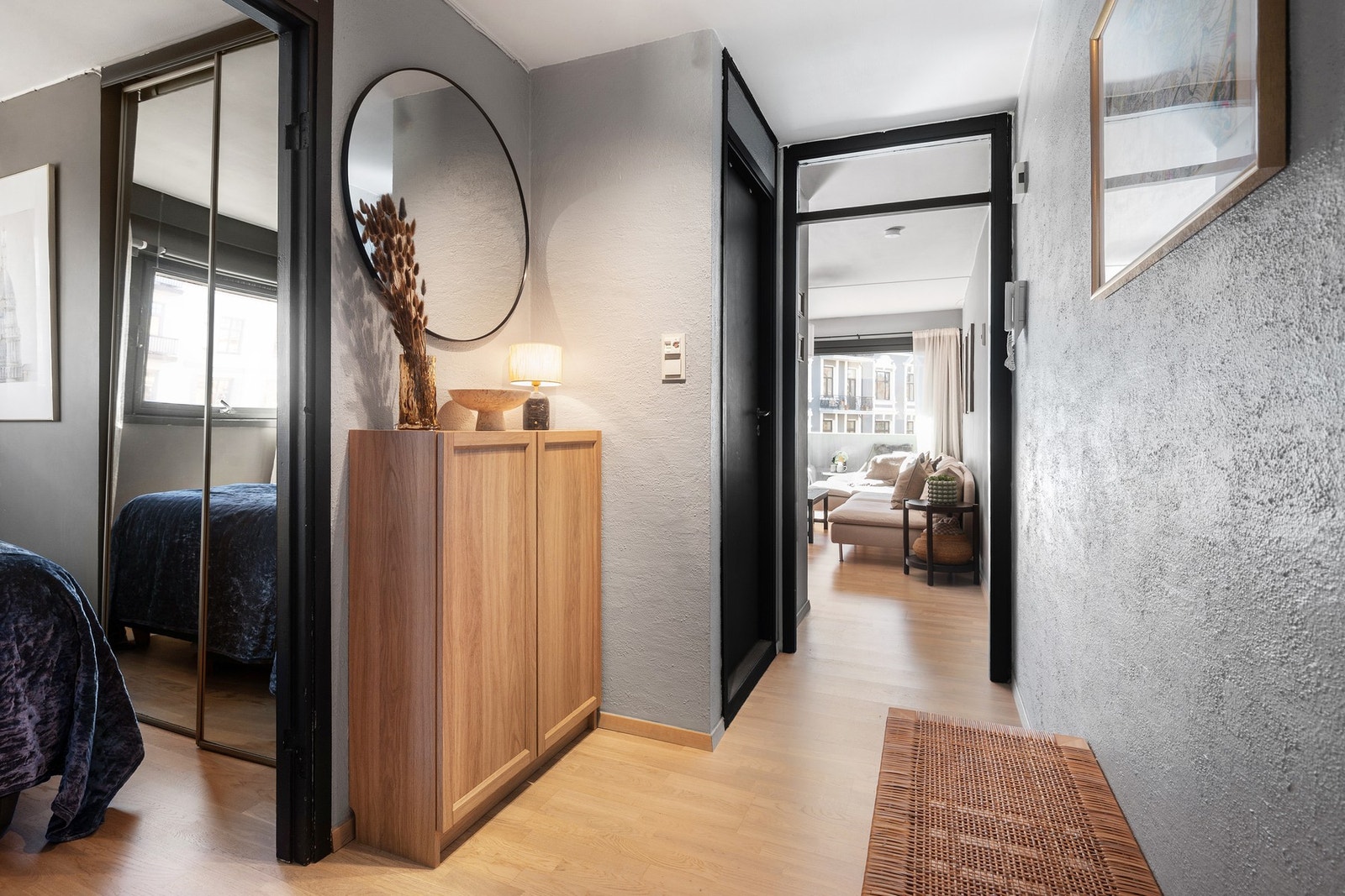 I gangen er det plass til garderobeløsning Galleribilde