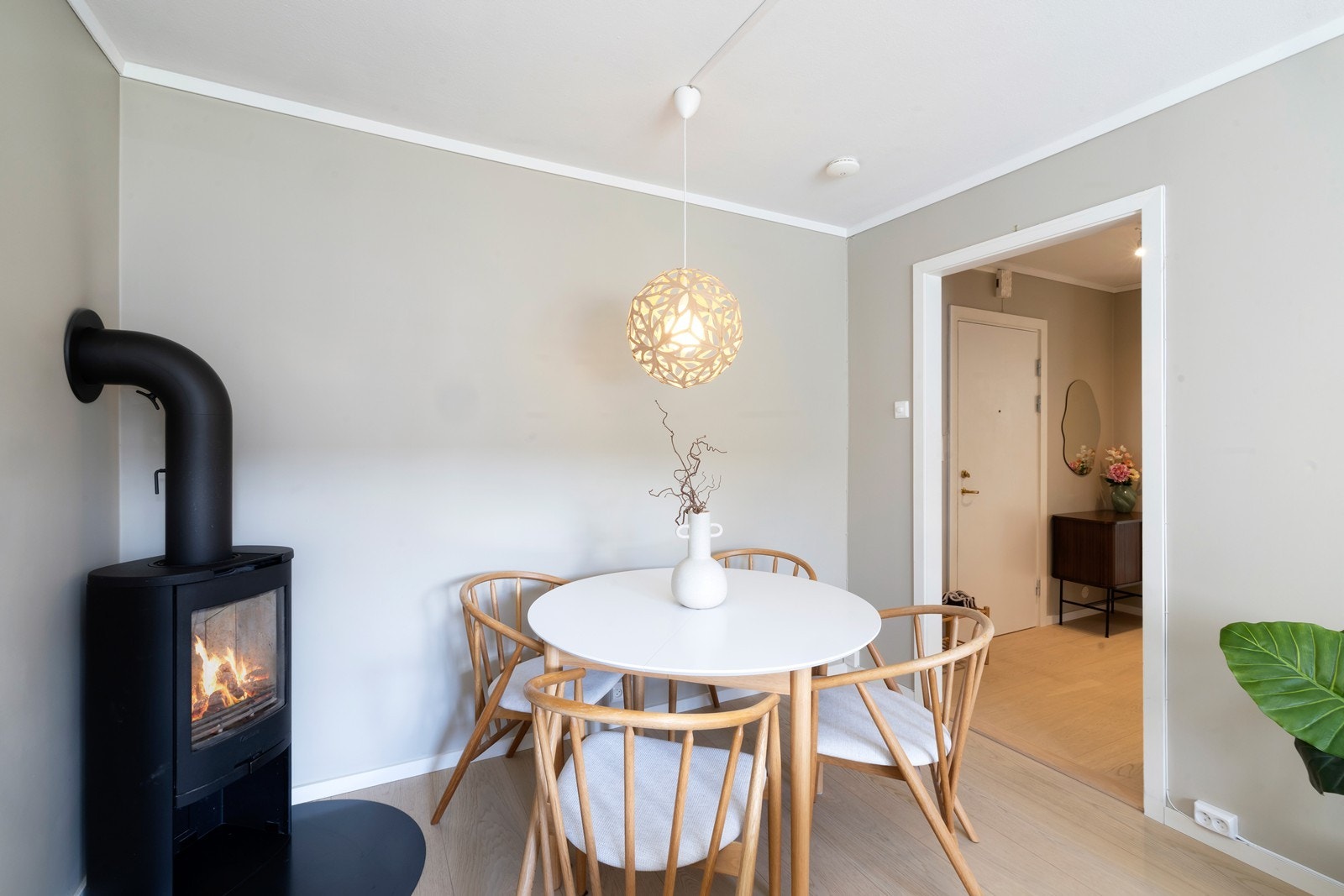 Plass til spisebord i stue Galleribilde