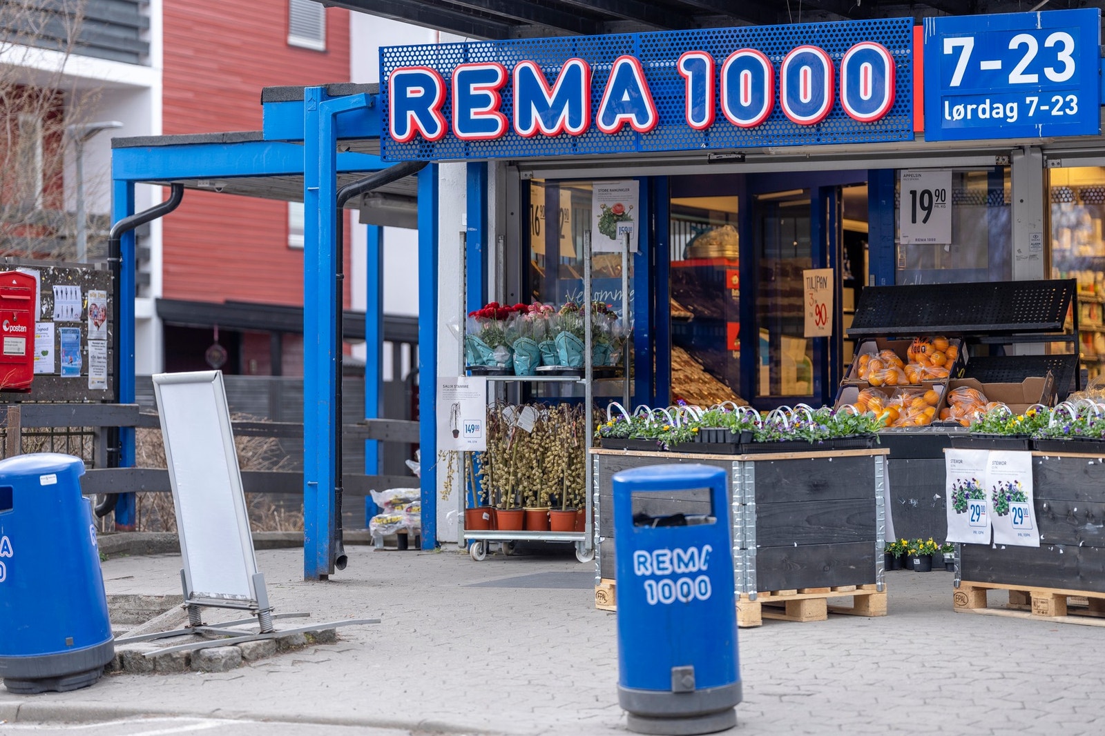 REMA 1000 Vækerøveien er bare en kort kjøretur på ca. 4 min. Galleribilde
