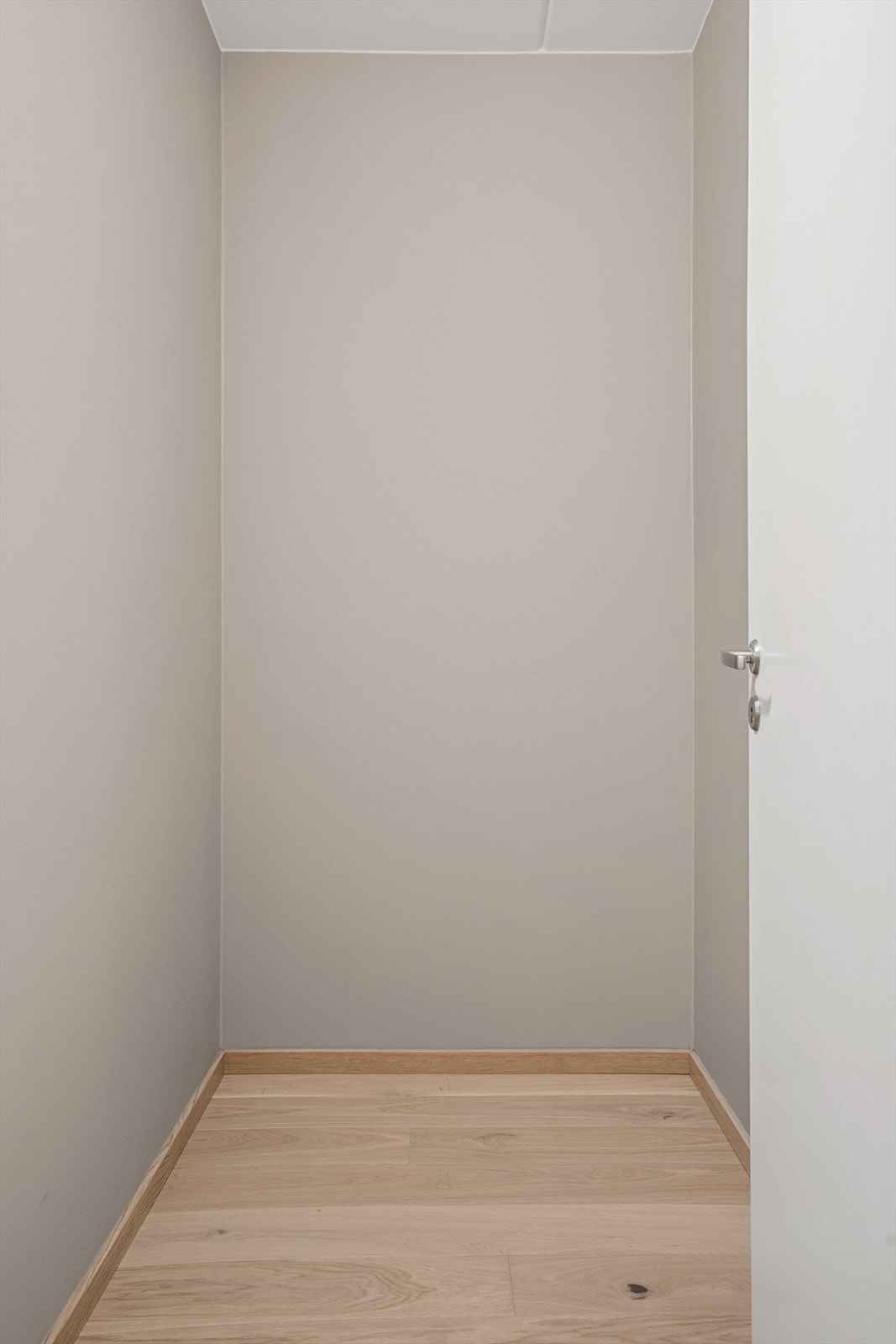 Innebod ca. 2,5 kvm. Galleribilde