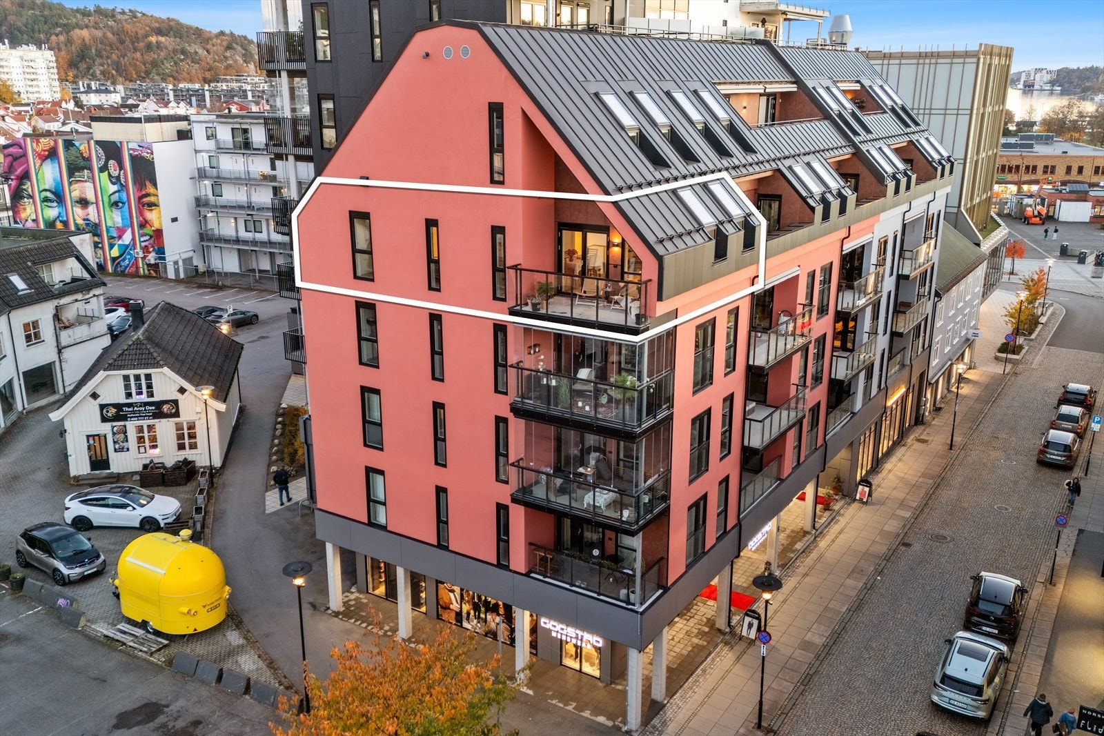 Tyra Reppesgård v/Eiendomsmegler Norge har gleden av å presentere Storgata 5! Galleribilde