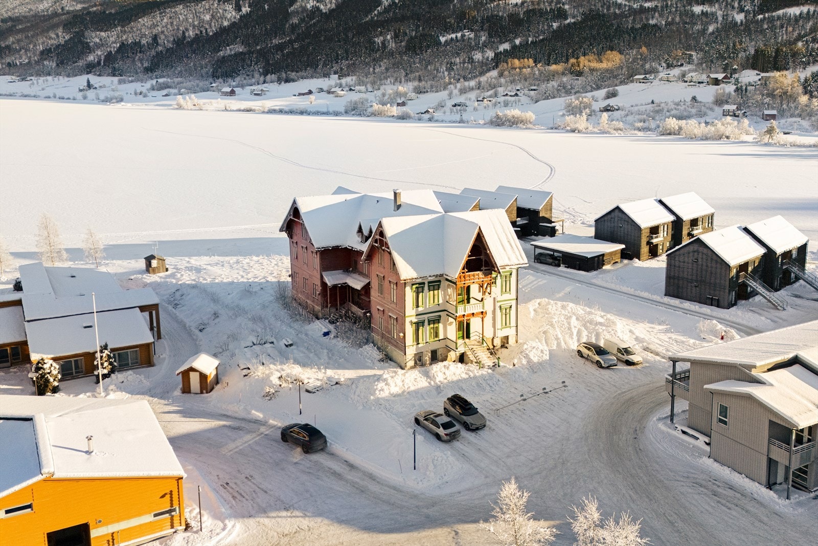 Velkommen til Oppheimsvegen 33 - Presentert av Eiendomsmegler Norge v/Magne Storheim. Galleribilde