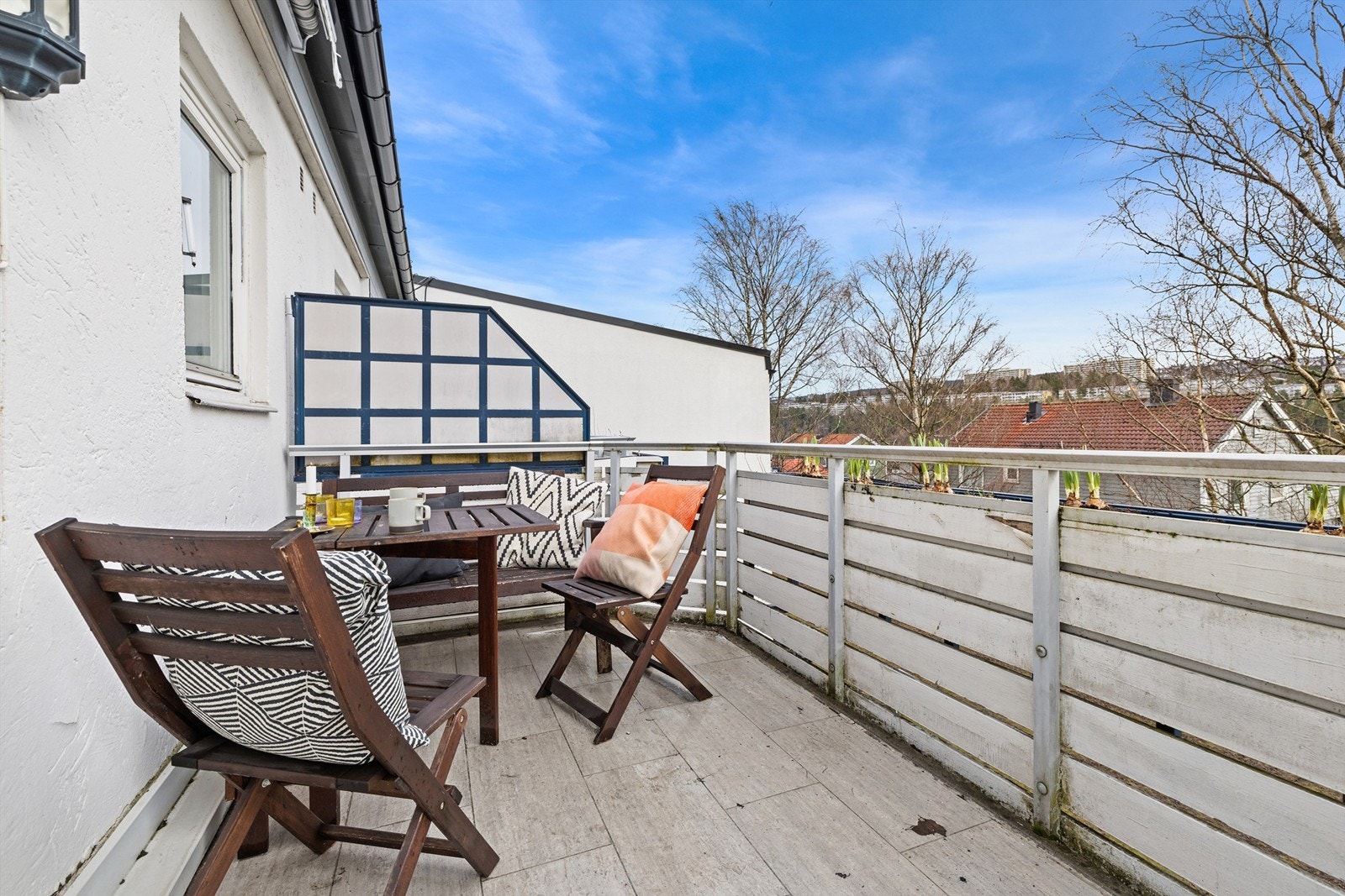 Balkongen på cirka 7 m² har god plass til en sittegruppe. Galleribilde