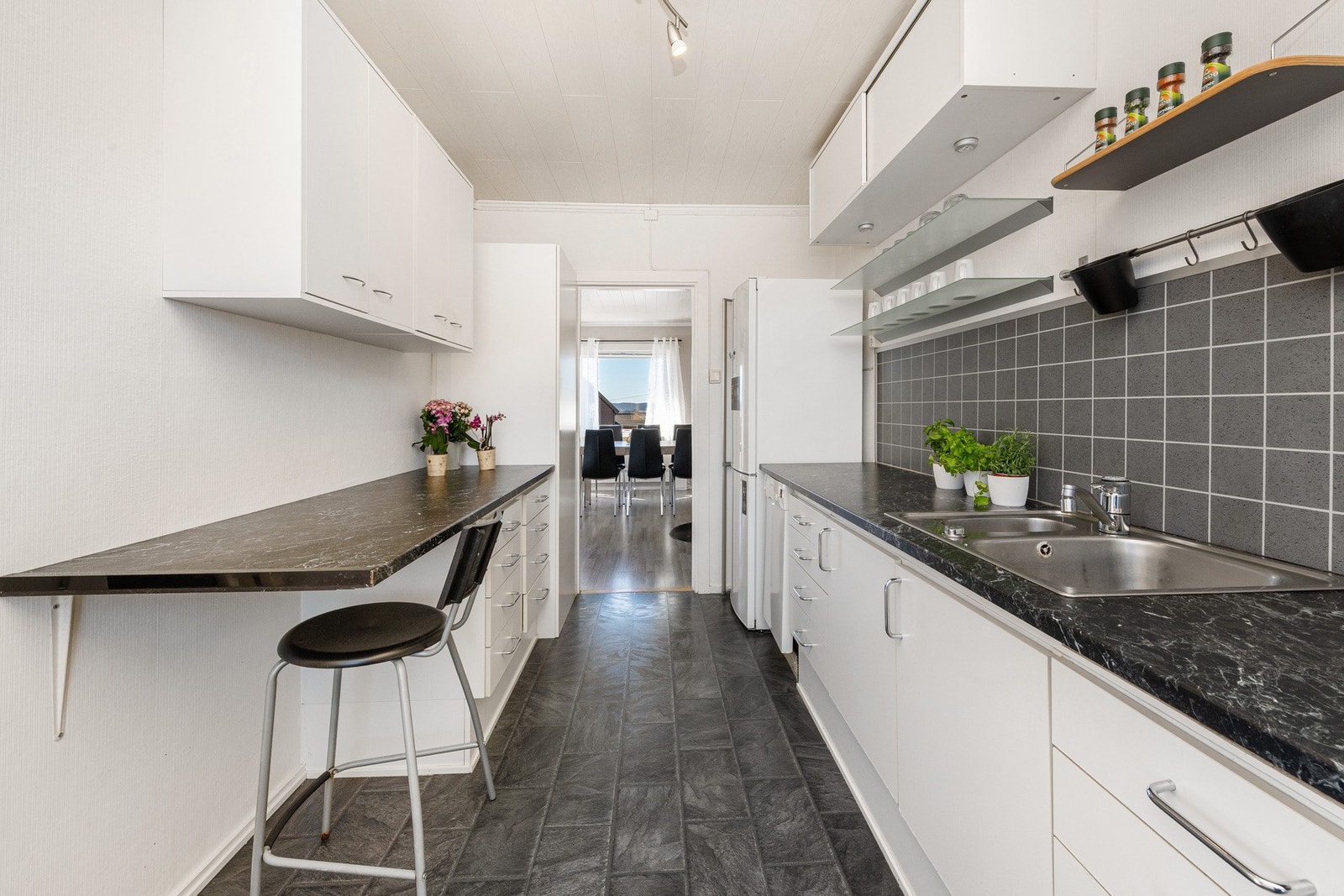 Laminat benkeplate. Galleribilde