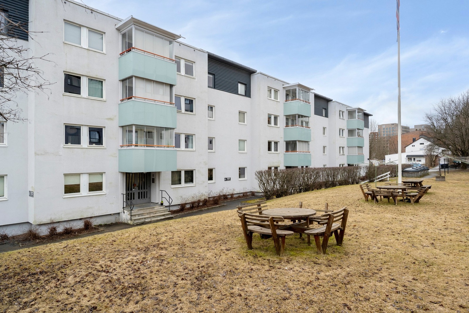 Her kan du slappe av ute på fine sommerdager - midt i sentrum! Galleribilde