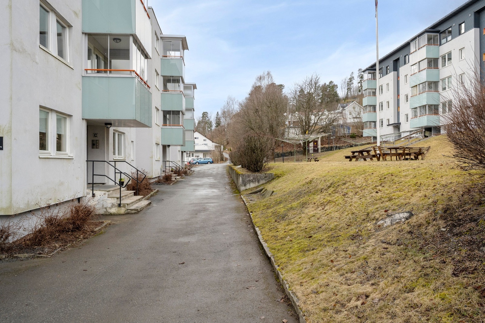 Felles trappeadkomst til leiligheten som ligger i 2.etg. Galleribilde