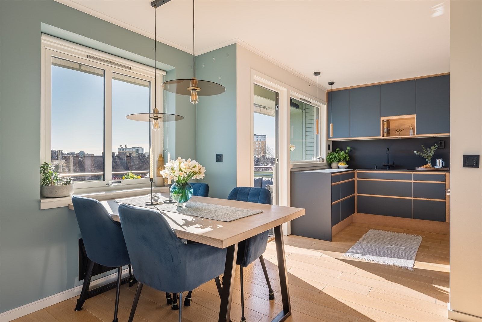 Unik og sjelden 3-roms toppleilighet med flott utsikt og attraktiv beliggenhet på Bjølsen. Galleribilde