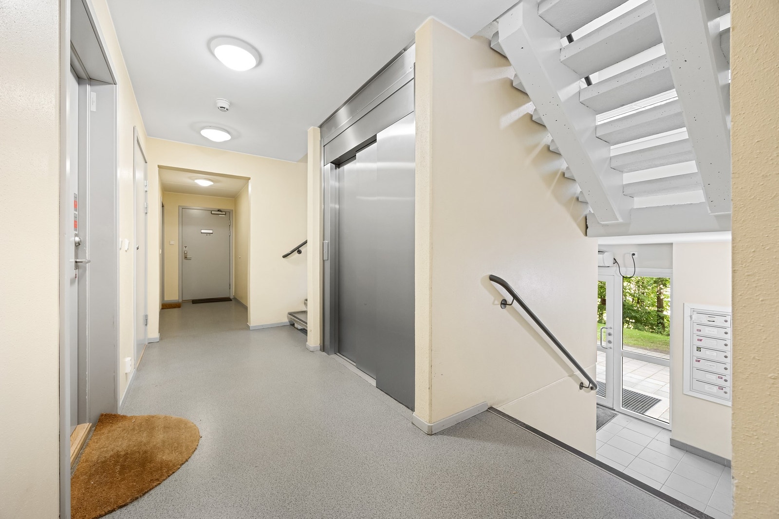 Felles oppgang med heisadkomst. Galleribilde