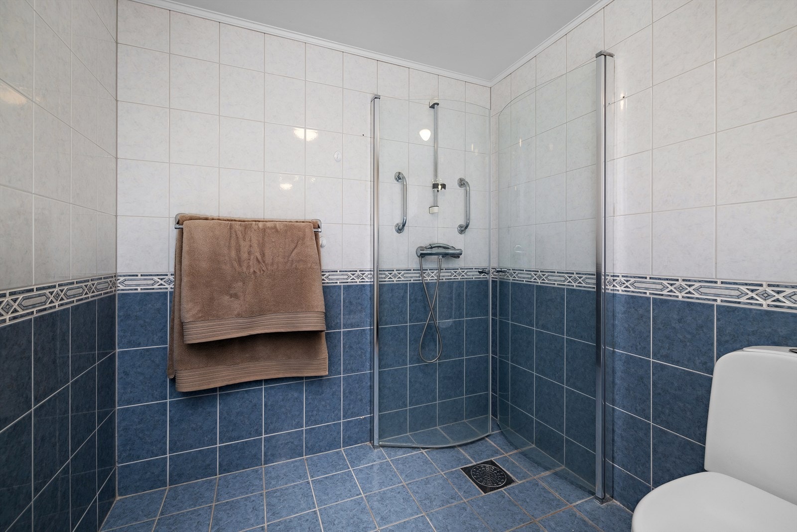 Rikelig med plass om man har litt ekstra behov. Galleribilde