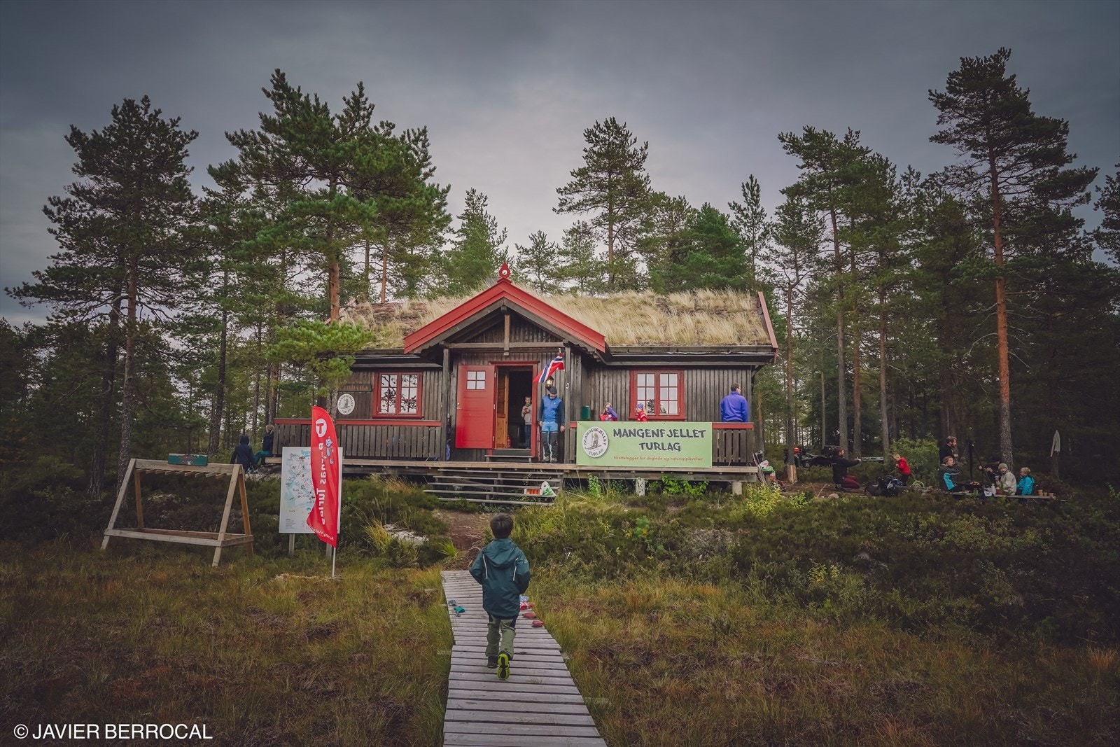 Kjøltjernhytta - et yndet turmål for å kjøpe seg en vaffel. Galleribilde