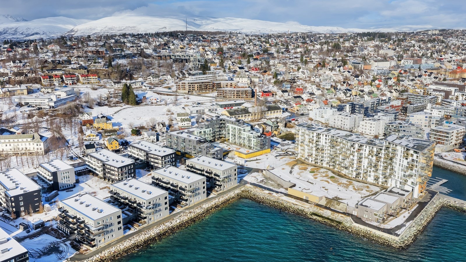 For den aktivitetsglade er det kort vei til noen av Tromsøs mest populære rekreasjonsområder. Galleribilde