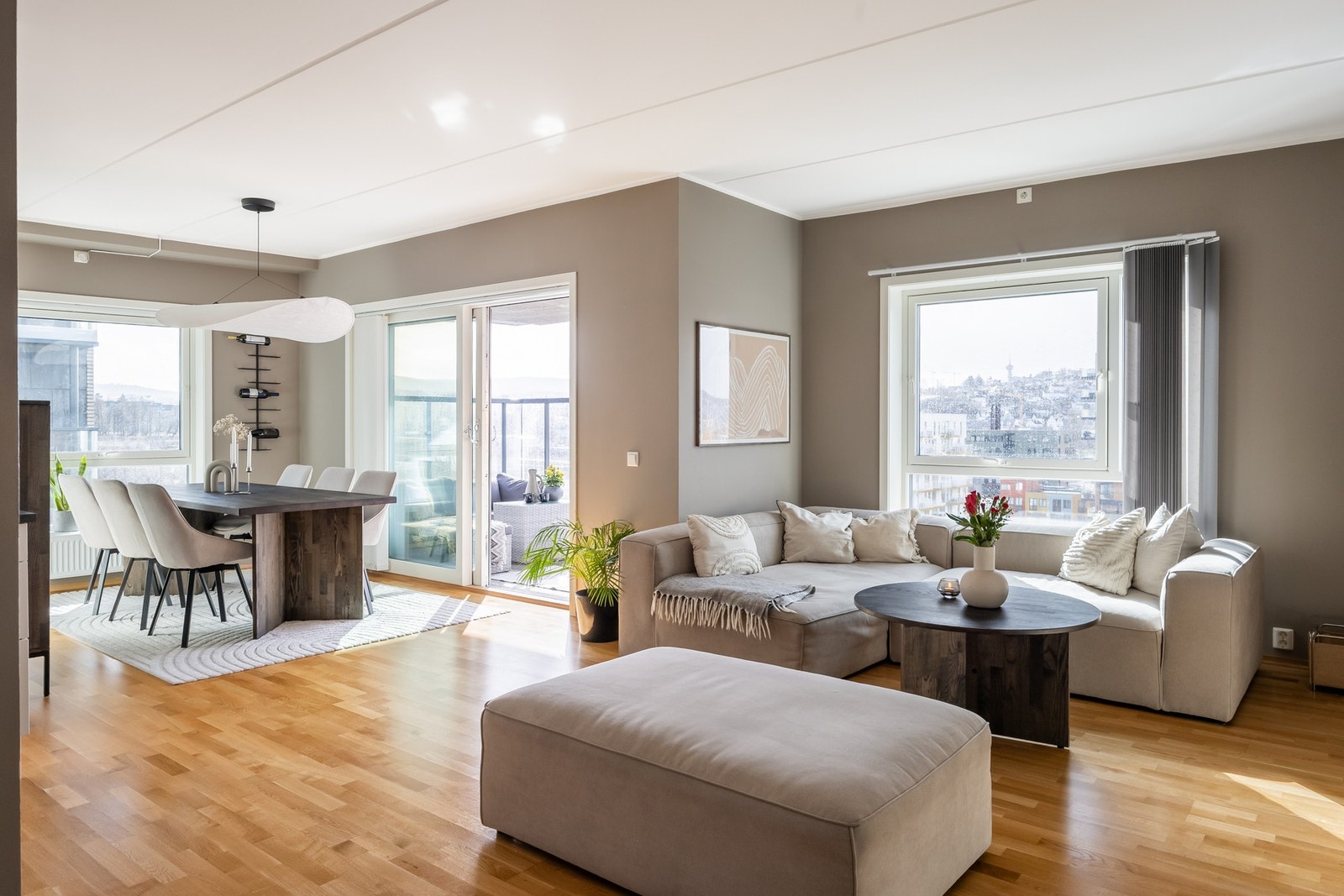 Velkommen til en lekker 3-roms selveierleilighet med svært god beliggenhet på Lade. Foto: Stian Hatling. Galleribilde