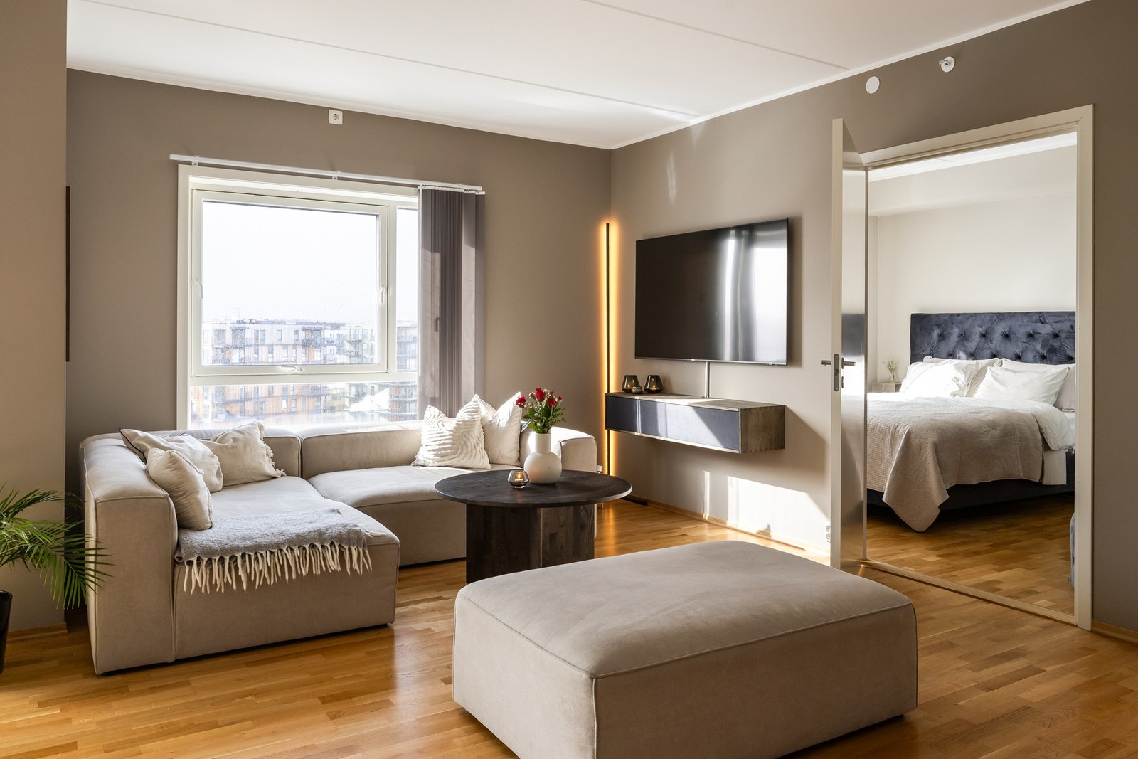 Alle rom er malt i moderne farger. Galleribilde