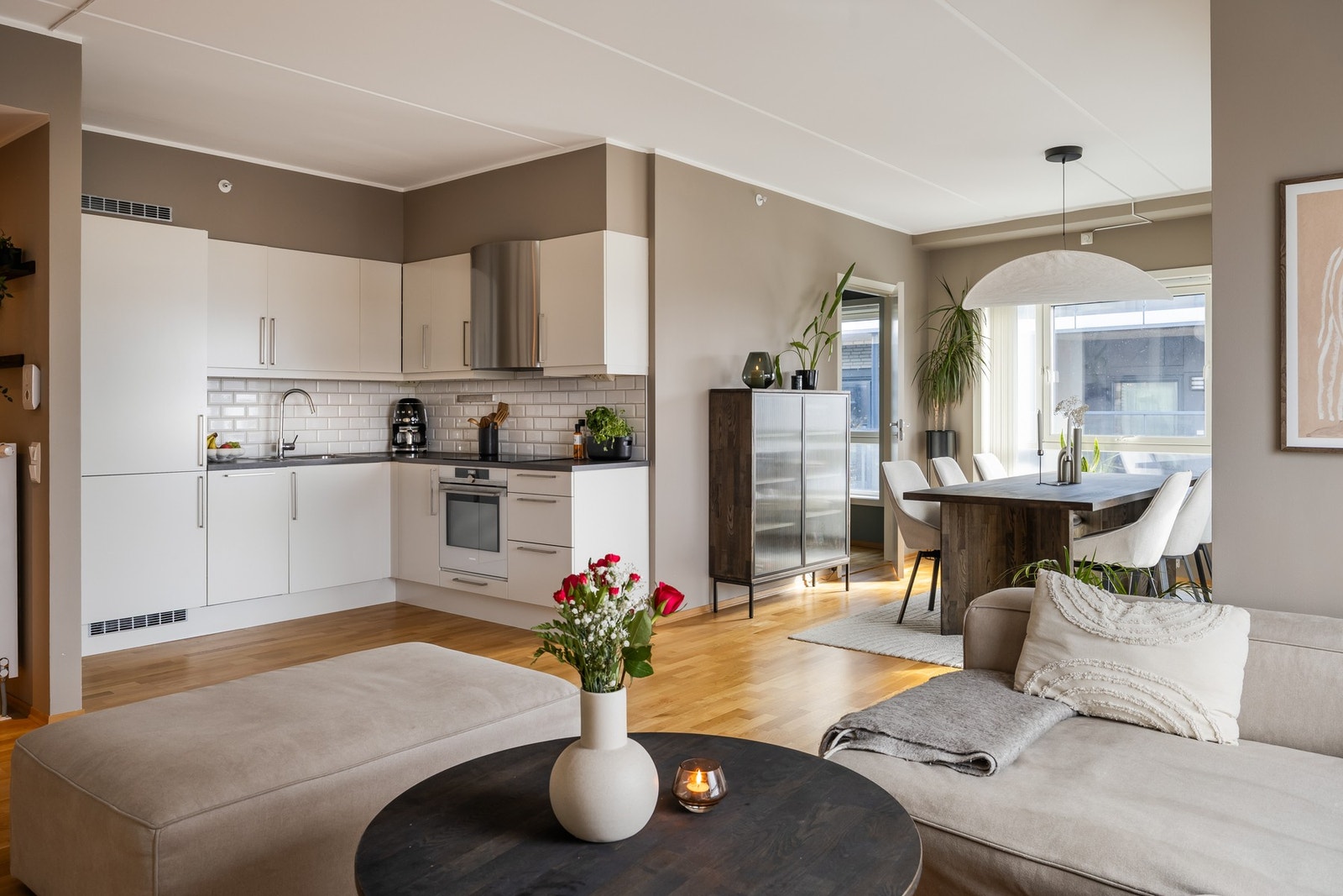 Leiligheten har balansert ventilasjon og fjernvarme. Galleribilde