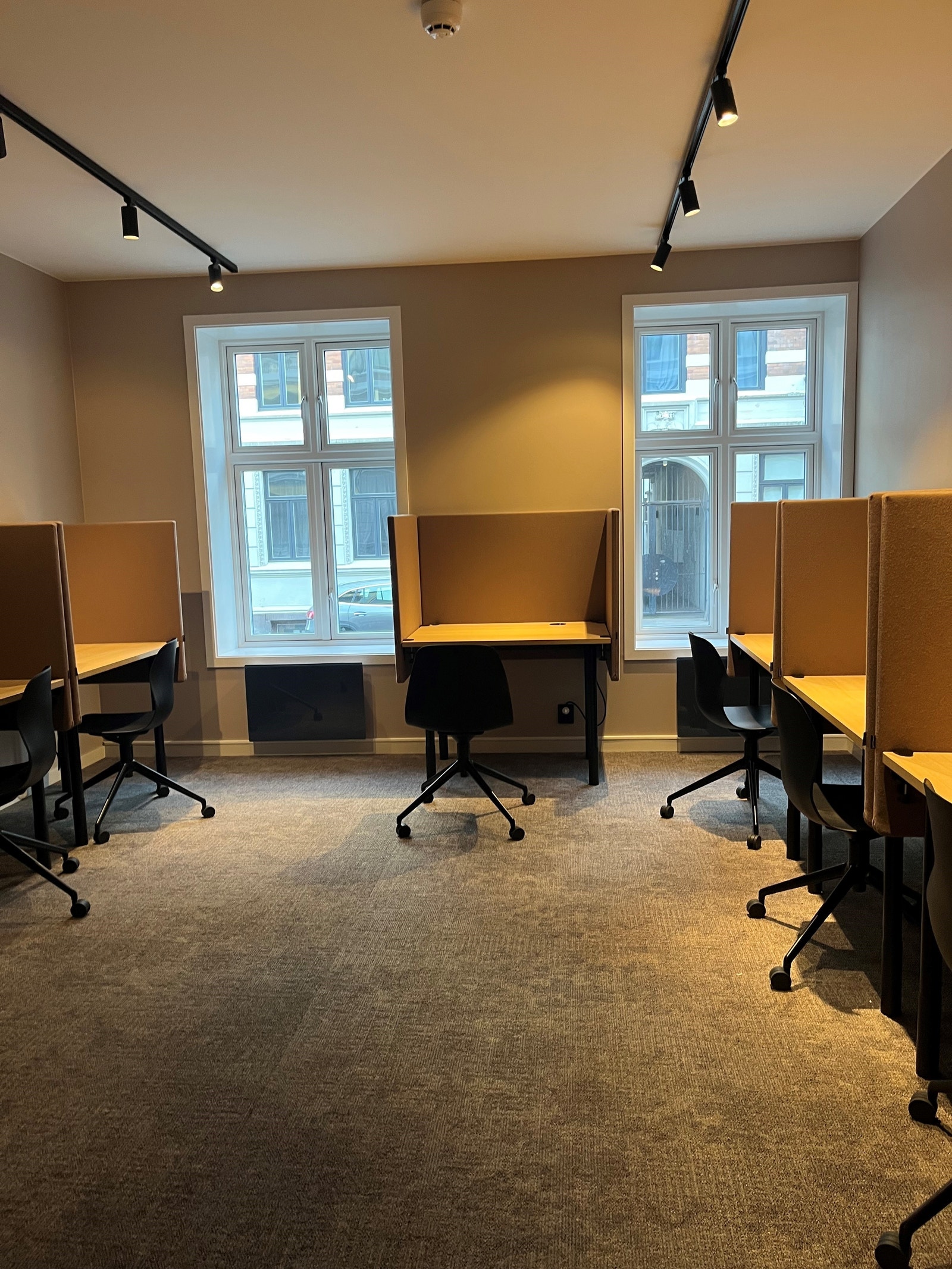 Businesscenter i 1. etasje som alle beboere i bygget har tilgang til å bruke Galleribilde