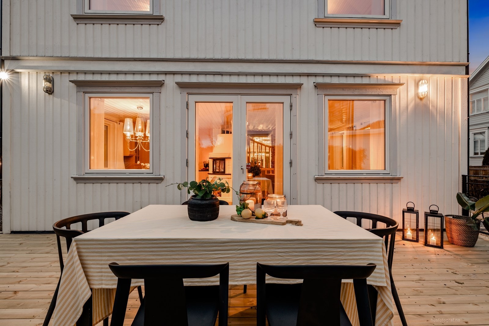 Det er lagt nye terrassebord i 2025 Galleribilde