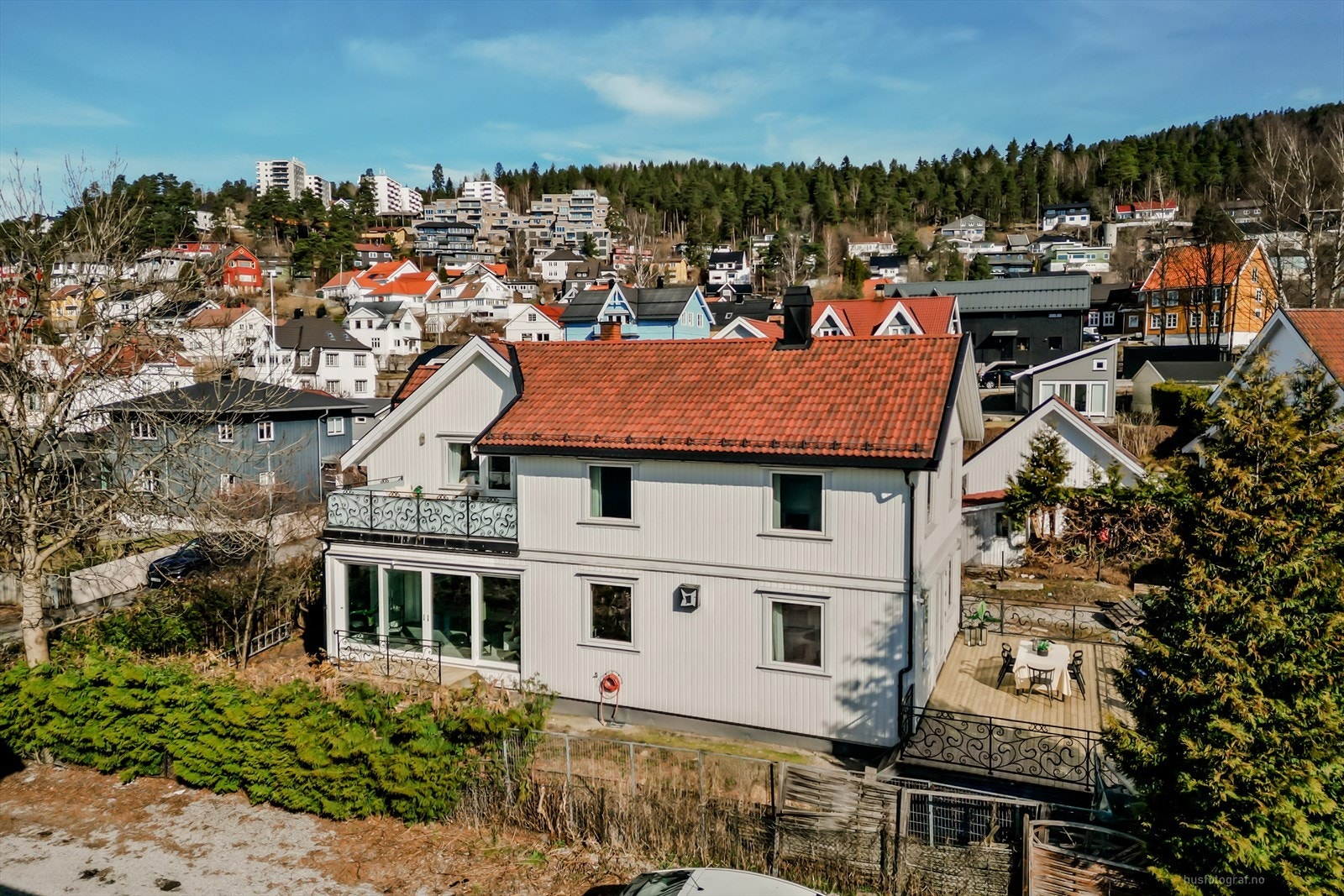 Her har man gode solforhold med sol fra morgen til kveld Galleribilde