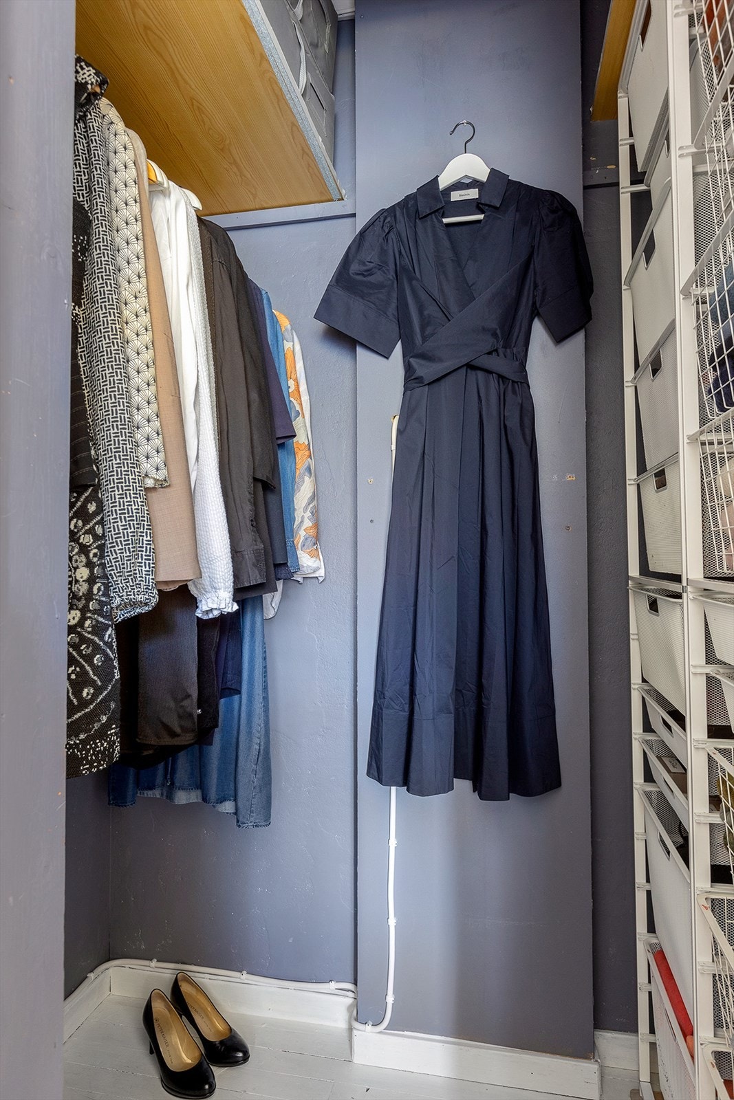 I tilknytning til hovedsoverommet er det et kott som benyttes som walk in closet. Galleribilde
