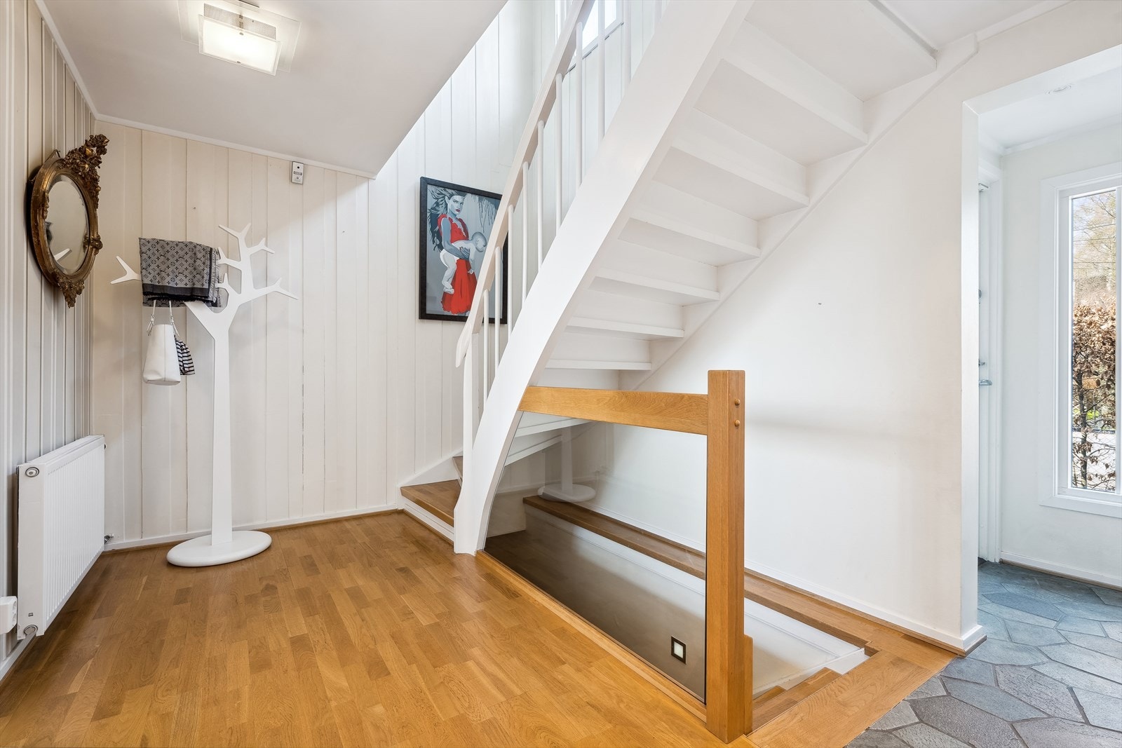 Flislagt entré med varme i gulv Galleribilde