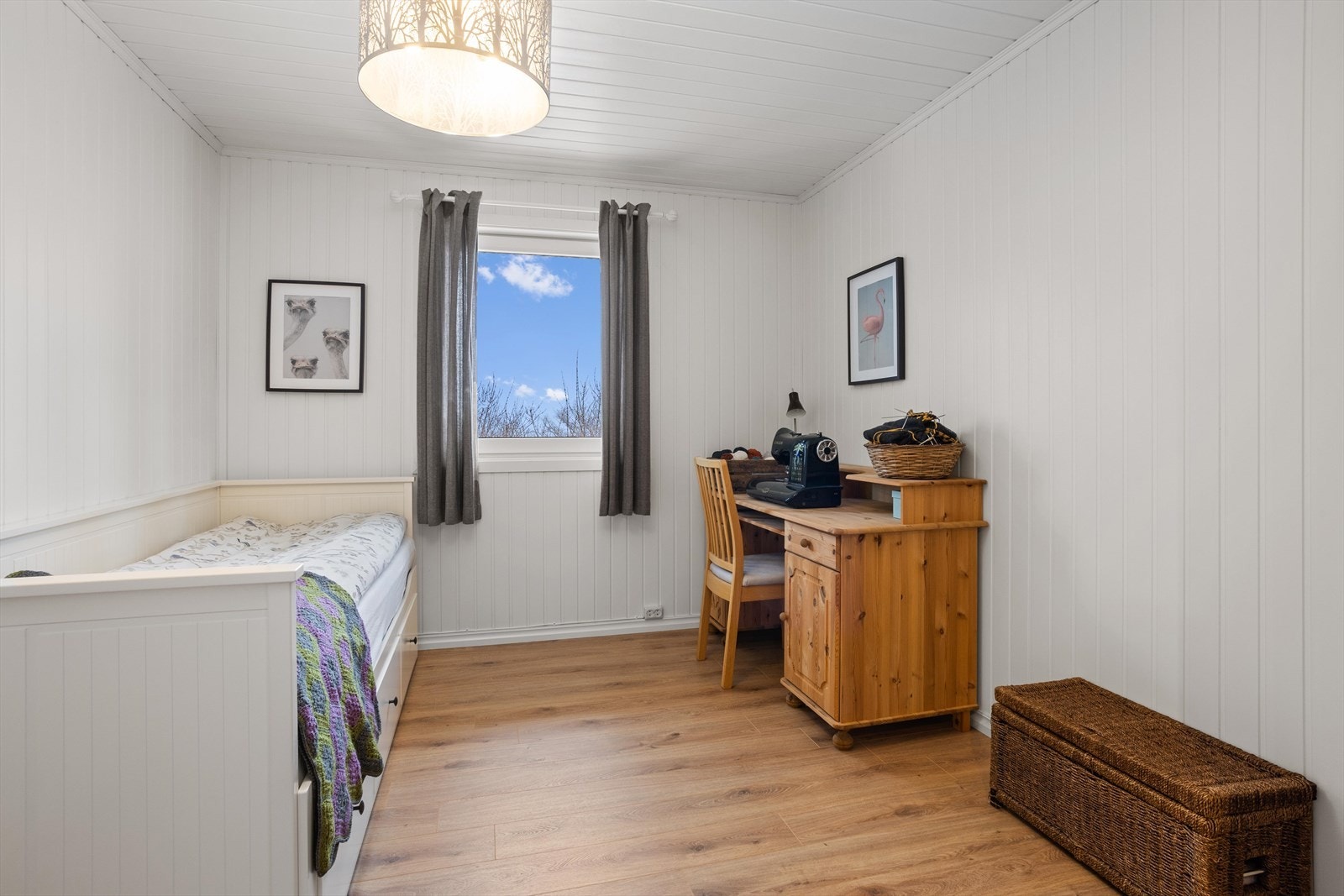 Husets 4. soverom lyst og pent pusset opp. Galleribilde
