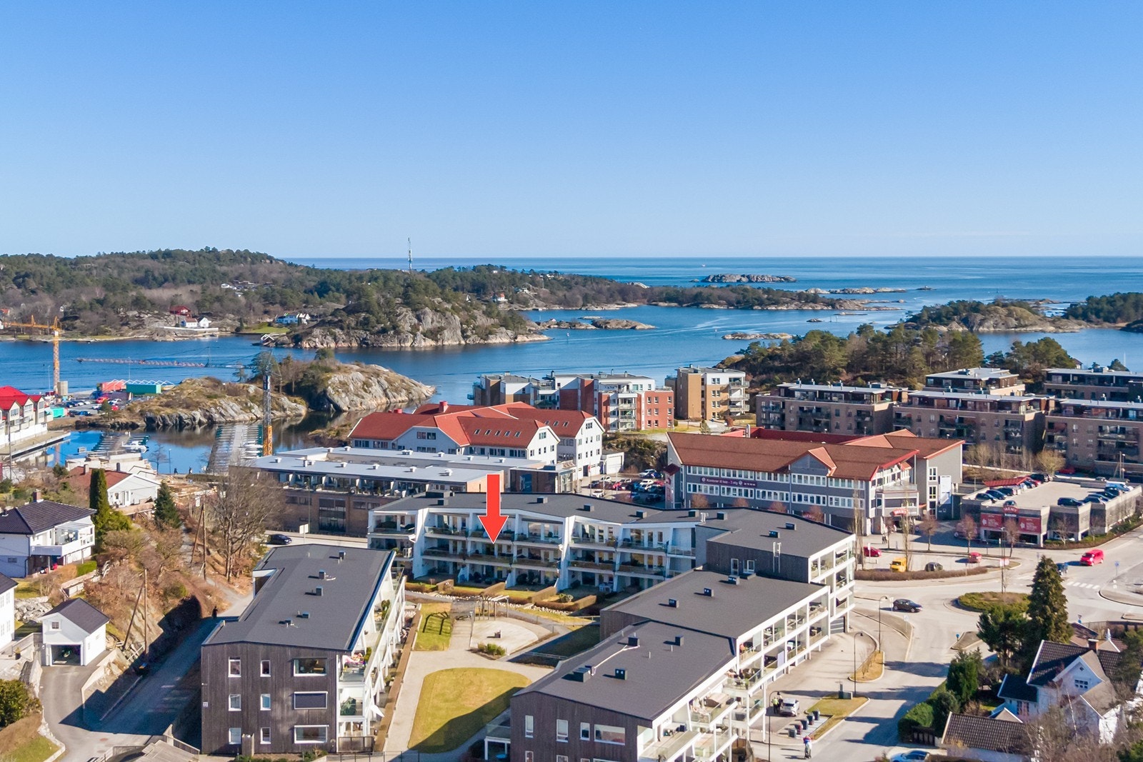 Velkommen til Skonnertveien Hageby. En flott 3-roms leilighet oppført i 2017. Galleribilde