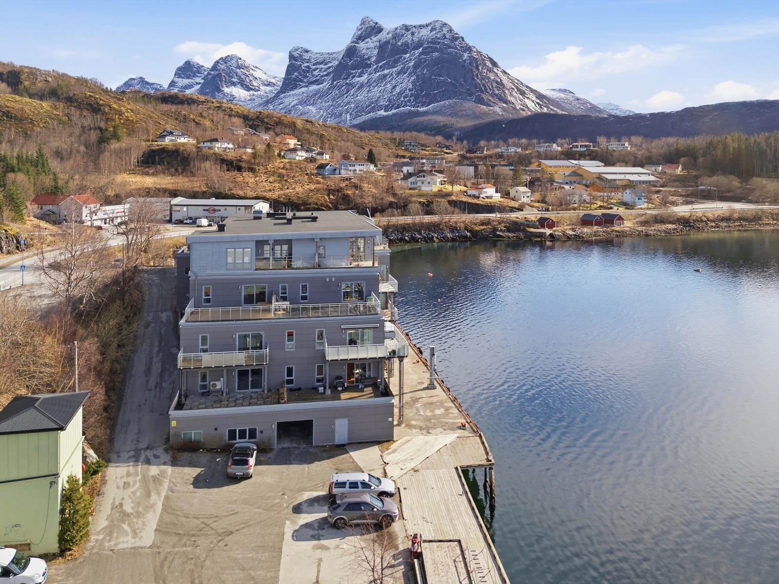 Her bor du med nærhet til flotte turområder og fantastisk natur. Galleribilde