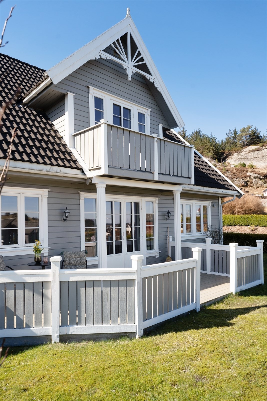 Stor og flott terrasse. Galleribilde