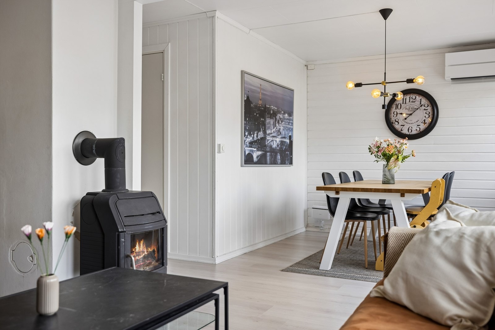 En peisovn gir ekstra varme og hygge på kalde dager. Galleribilde