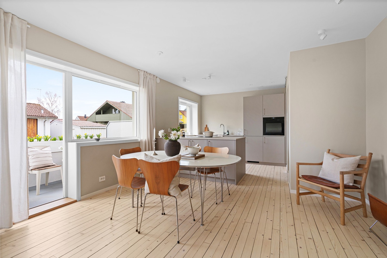 Stue/kjøkken. Galleribilde